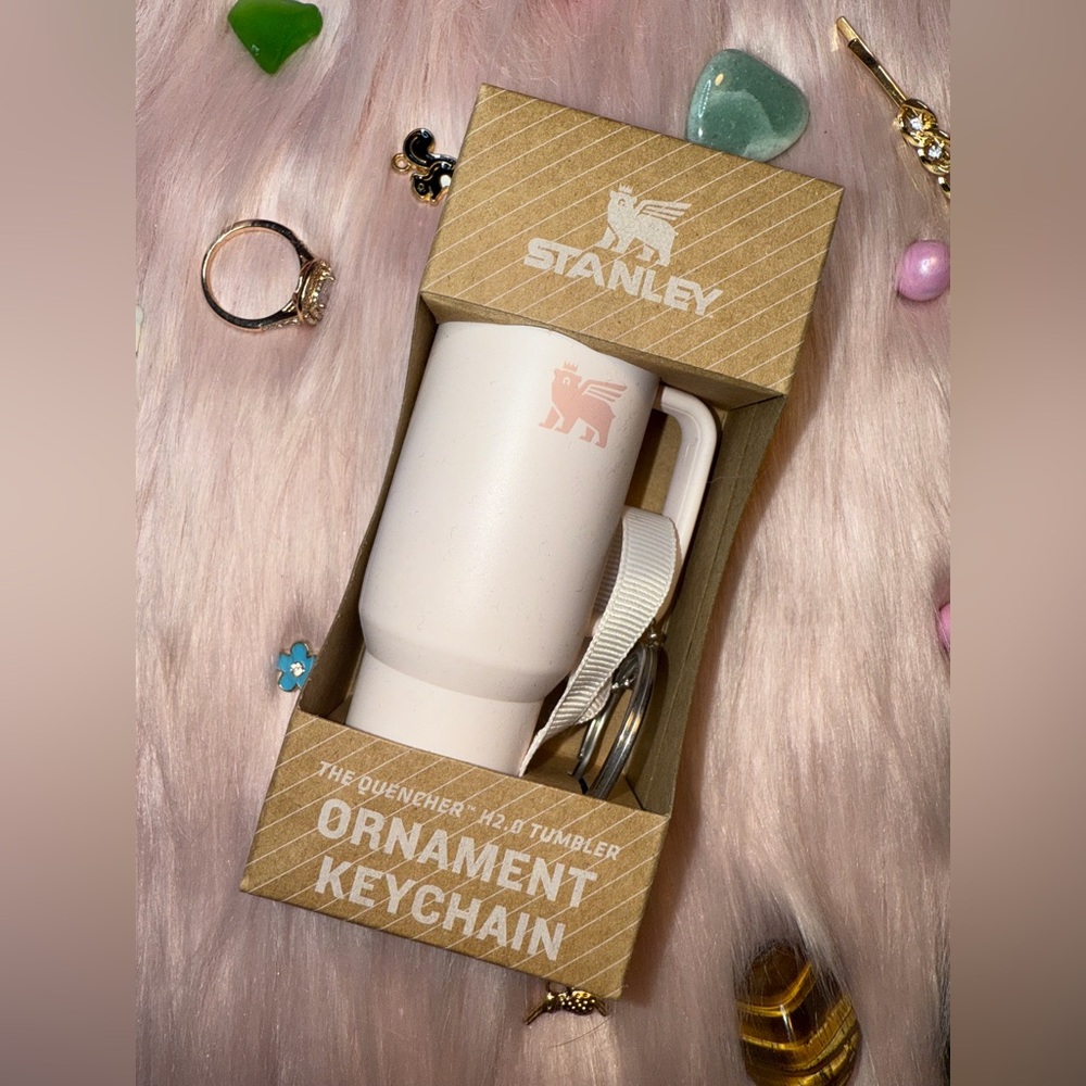 Stanley Red and Cream Ornament Keychain Mugs - Picture 8 of 15